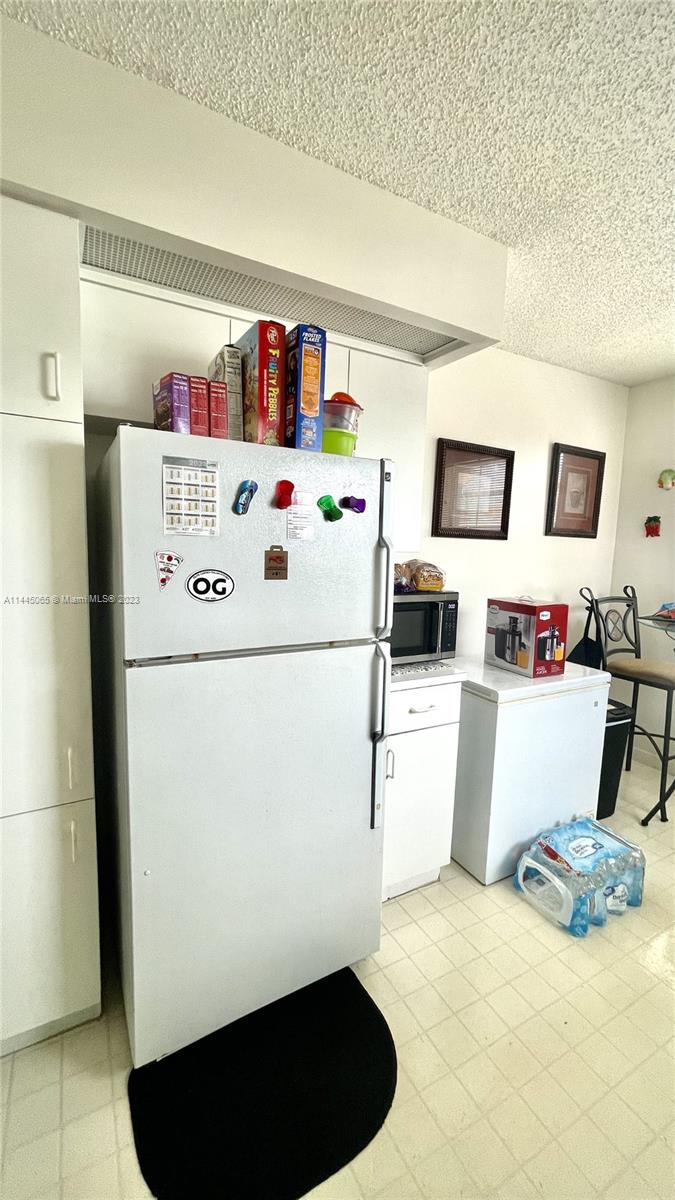 KEYS GATE CONDO NO SIX - Residential