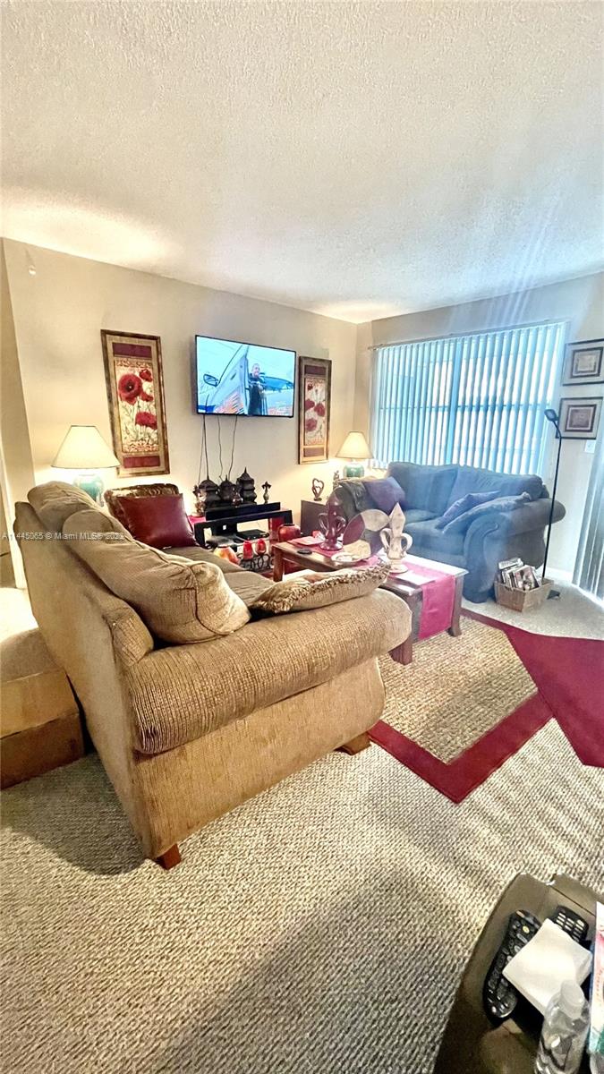 KEYS GATE CONDO NO SIX - Residential