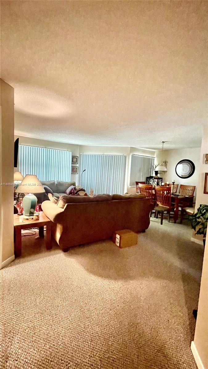 KEYS GATE CONDO NO SIX - Residential