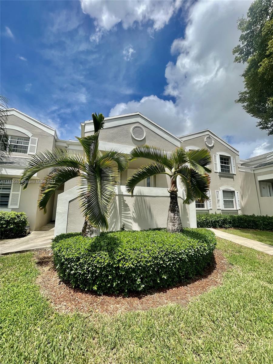 KEYS GATE CONDO NO SIX - Residential