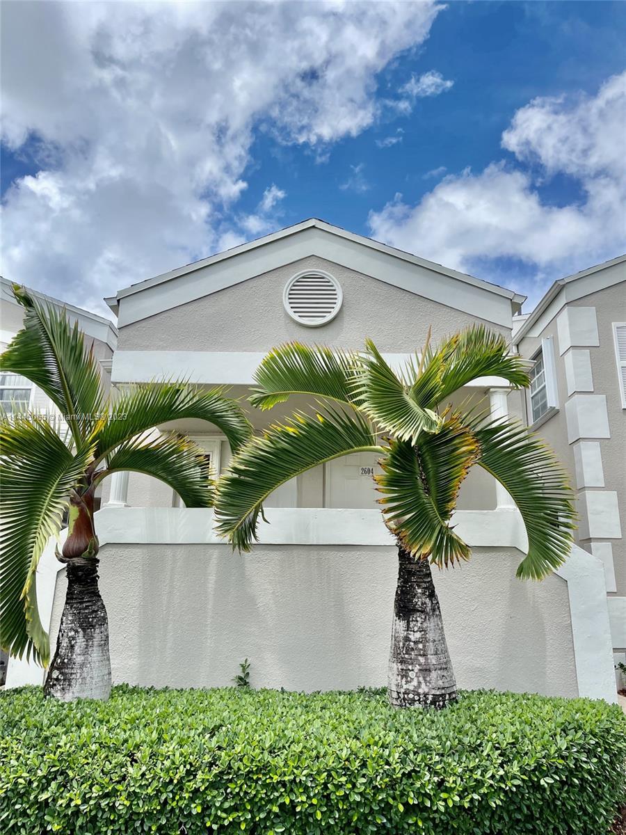 KEYS GATE CONDO NO SIX - Residential
