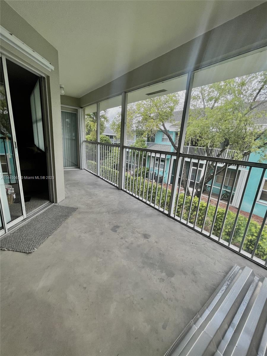 KEYS GATE CONDO NO SIX - Residential