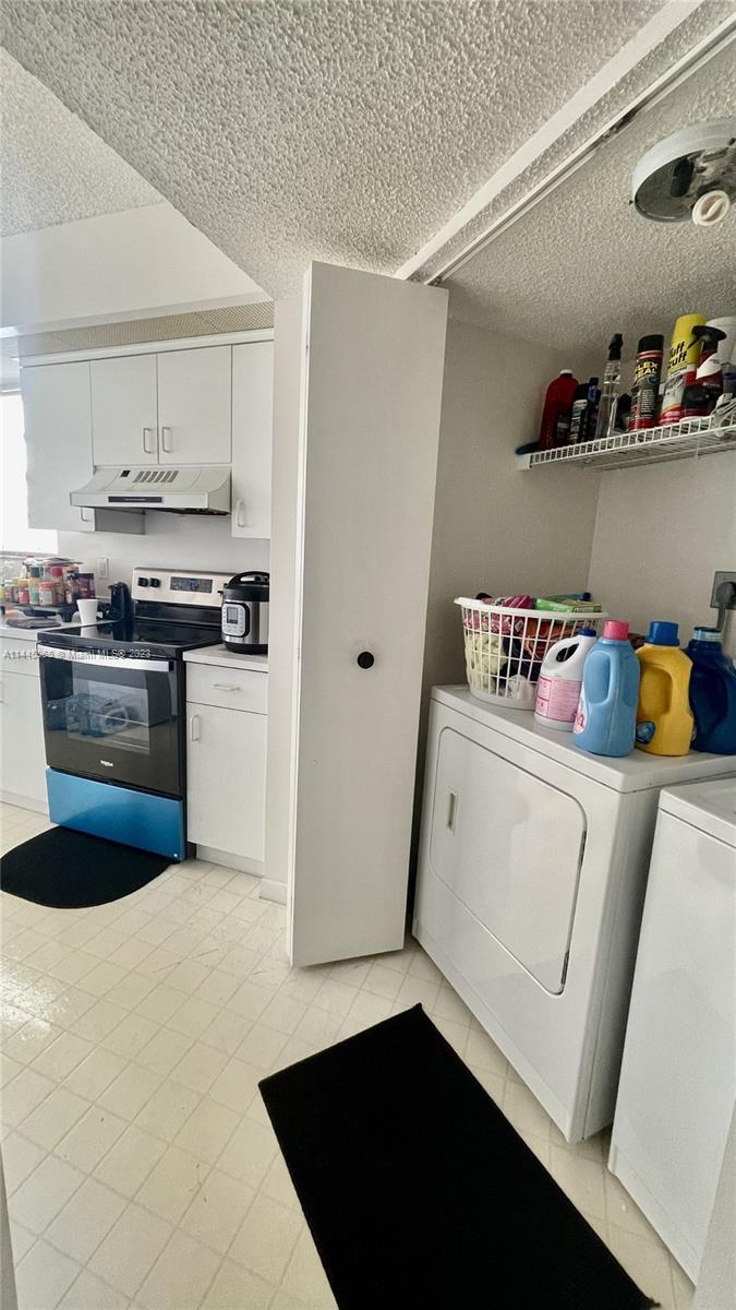 KEYS GATE CONDO NO SIX - Residential