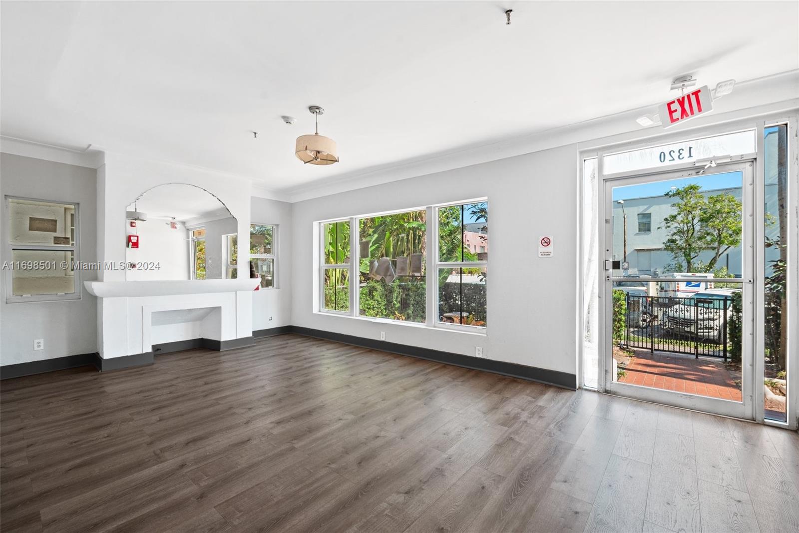 WINDSOR PLAZA CONDO - Residential Lease