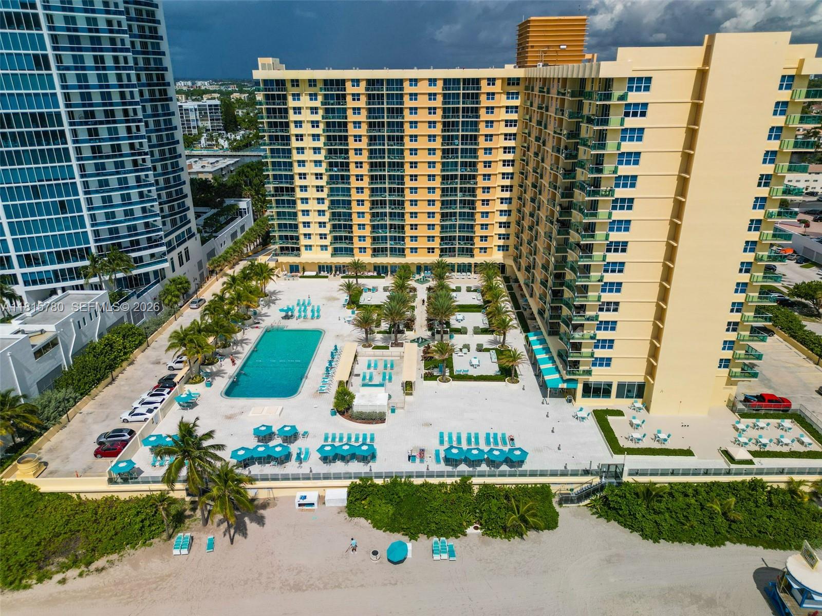 WAVE CONDOMINIMUM - Residential