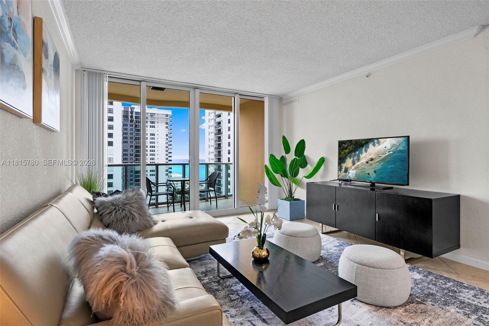 WAVE CONDOMINIMUM - Residential