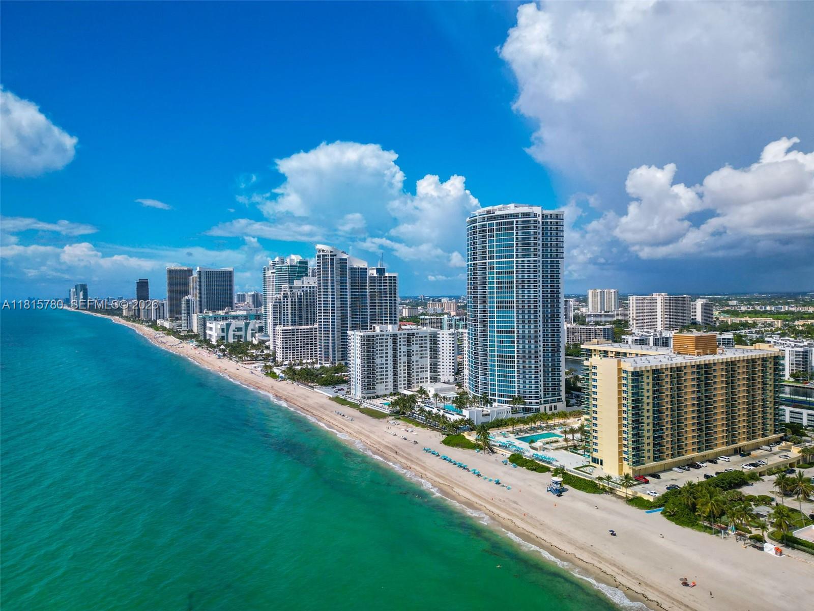 WAVE CONDOMINIMUM - Residential