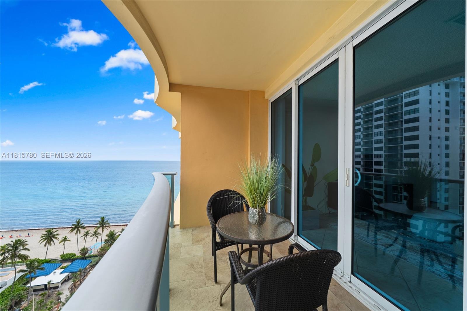 WAVE CONDOMINIMUM - Residential