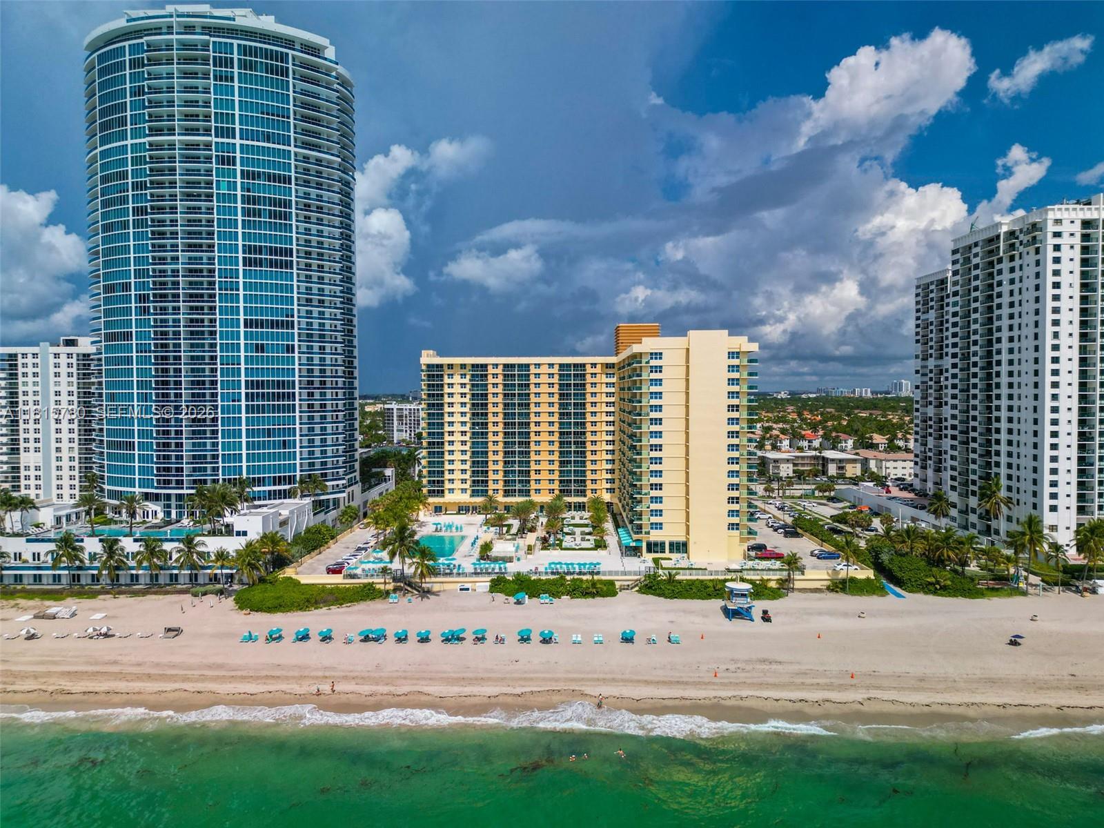 WAVE CONDOMINIMUM - Residential