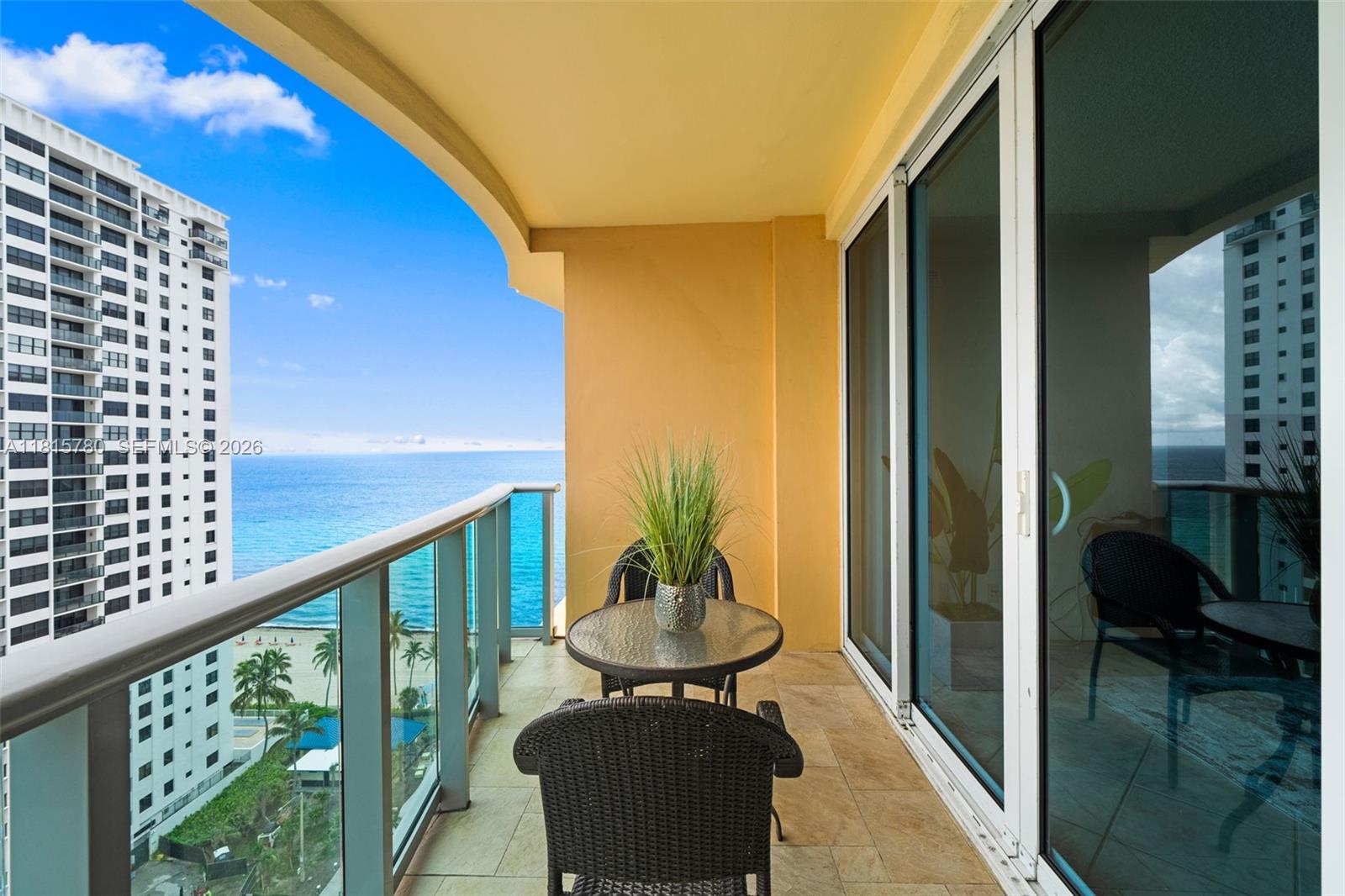 WAVE CONDOMINIMUM - Residential