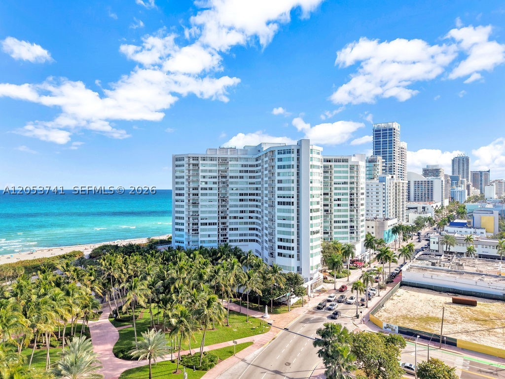 BURLEIGH HOUSE CONDO - Residential