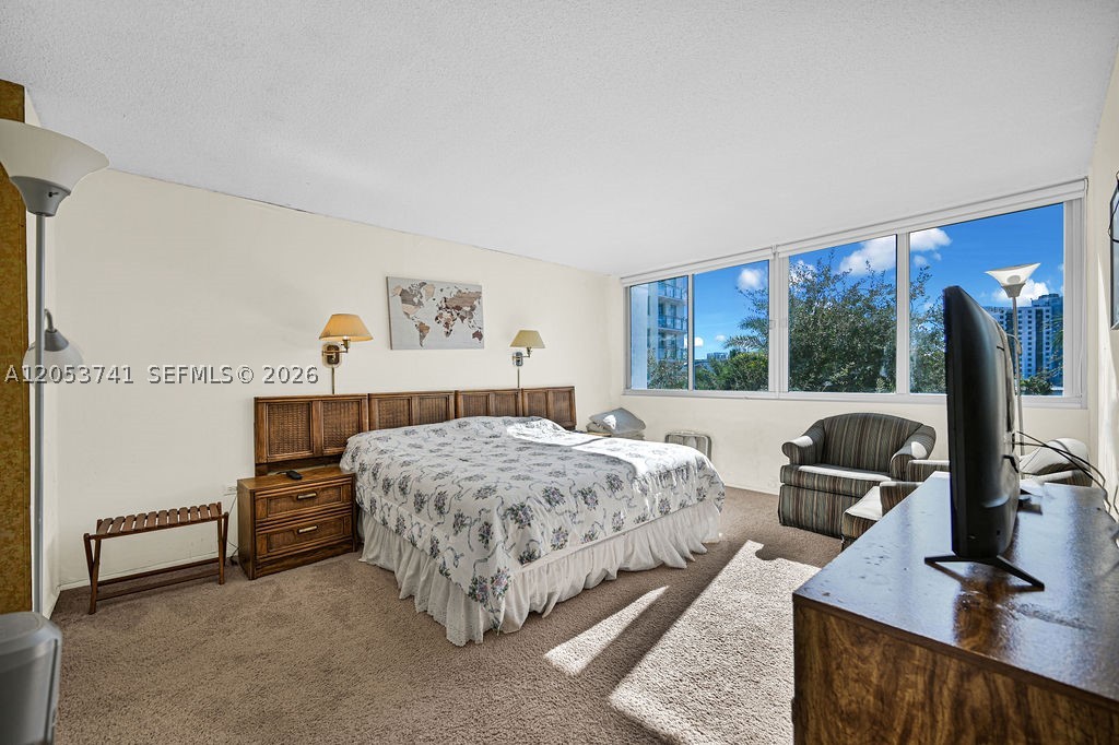 BURLEIGH HOUSE CONDO - Residential