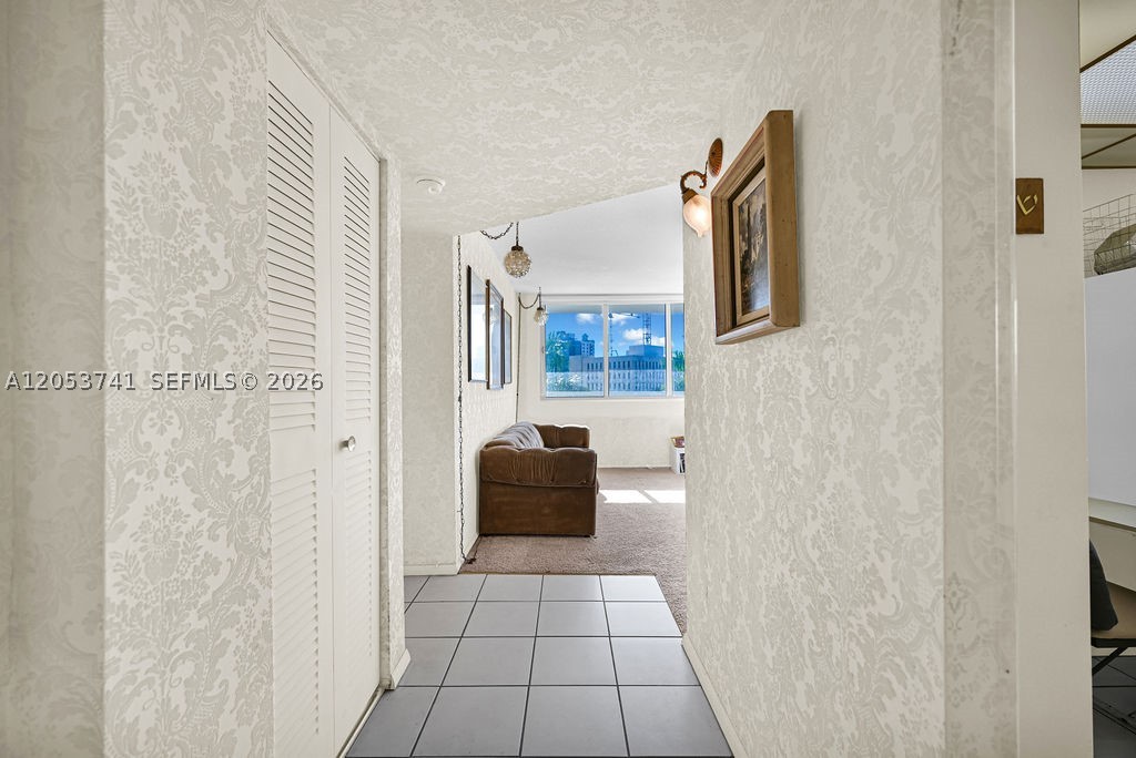 BURLEIGH HOUSE CONDO - Residential