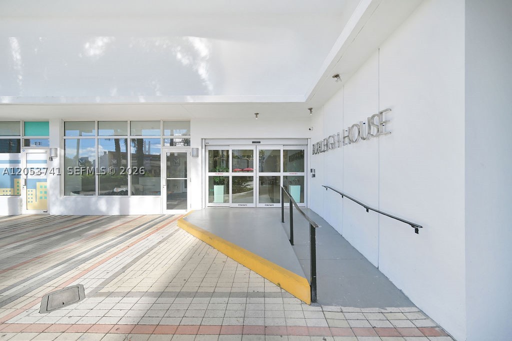 BURLEIGH HOUSE CONDO - Residential