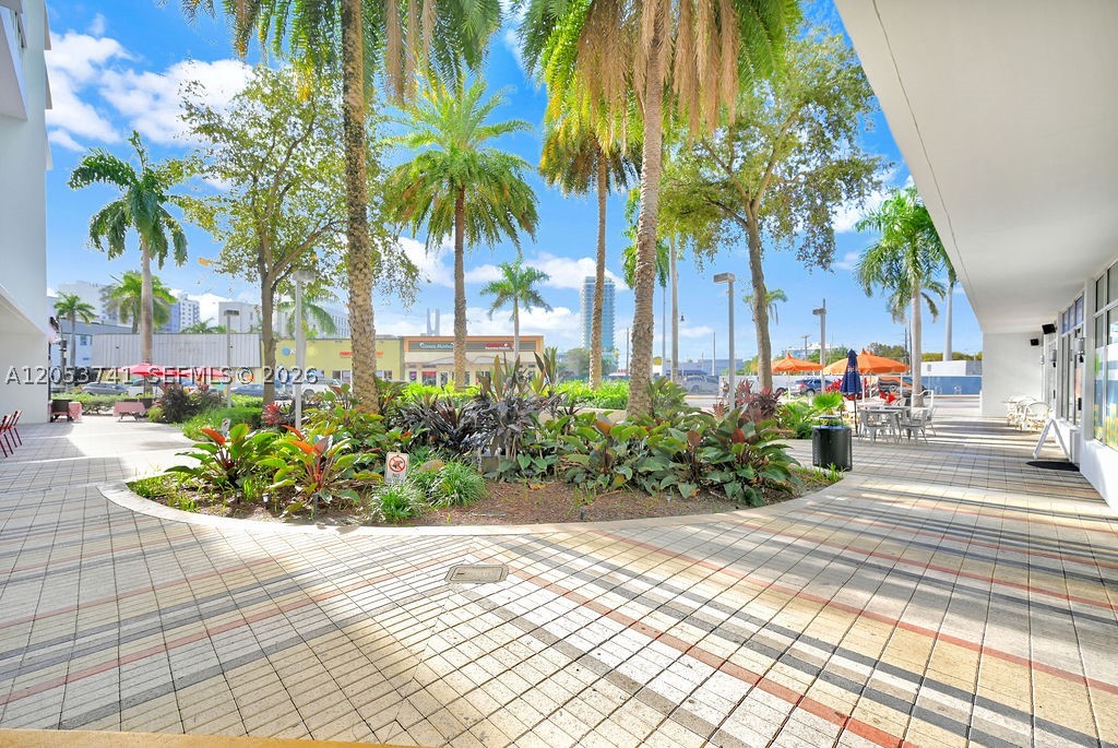 BURLEIGH HOUSE CONDO - Residential