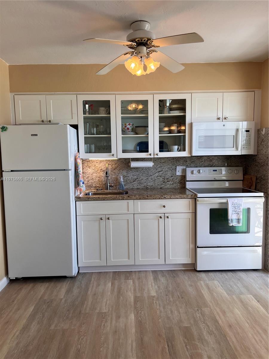 IMPERIAL WESTBURY CO-OP - Residential