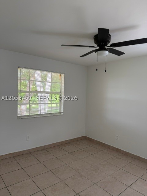 LA HACIENDA COUNTRY CLUB - Residential Lease
