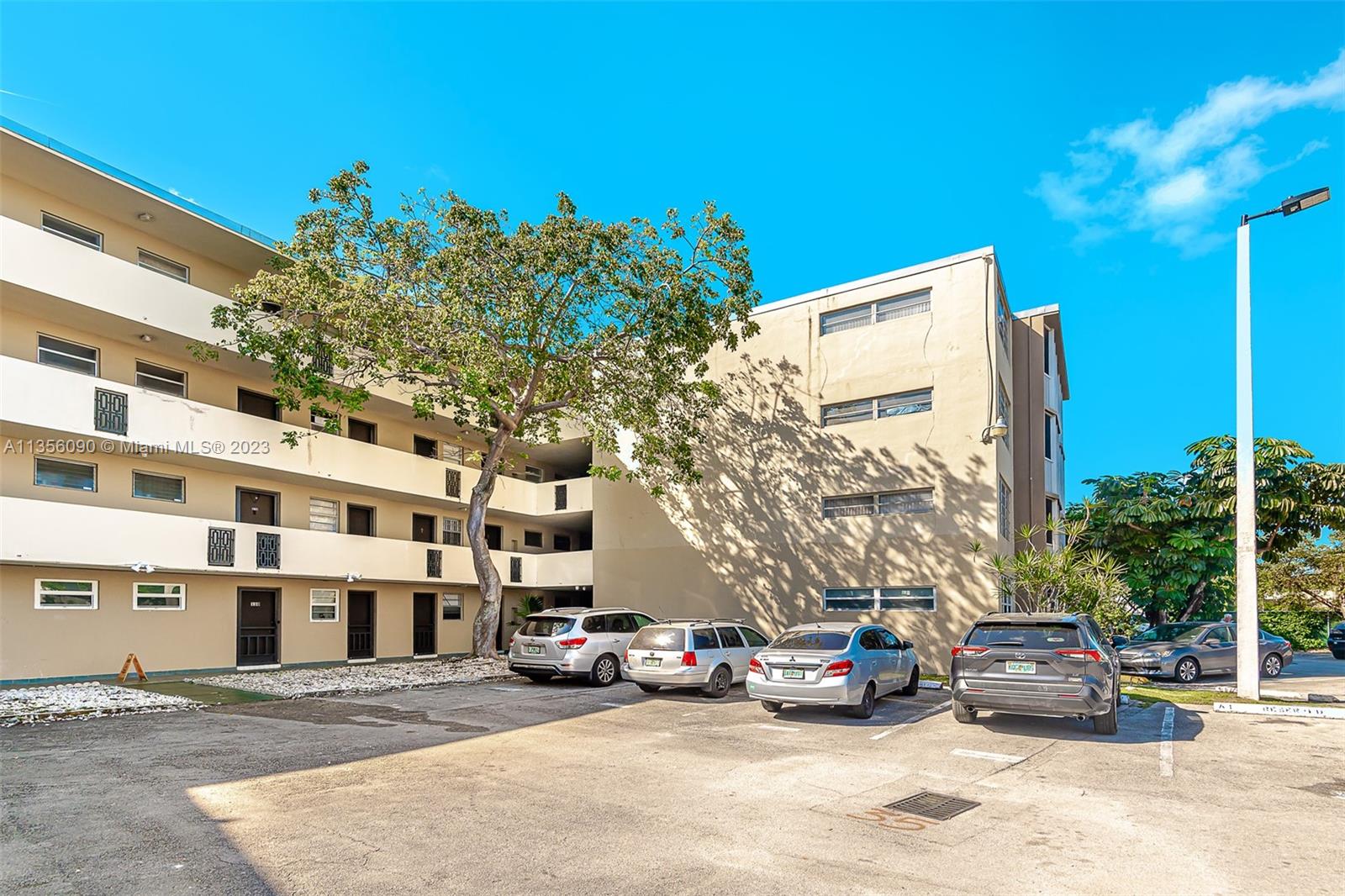 JADE WINDS GROUP ALLAMAND - Residential
