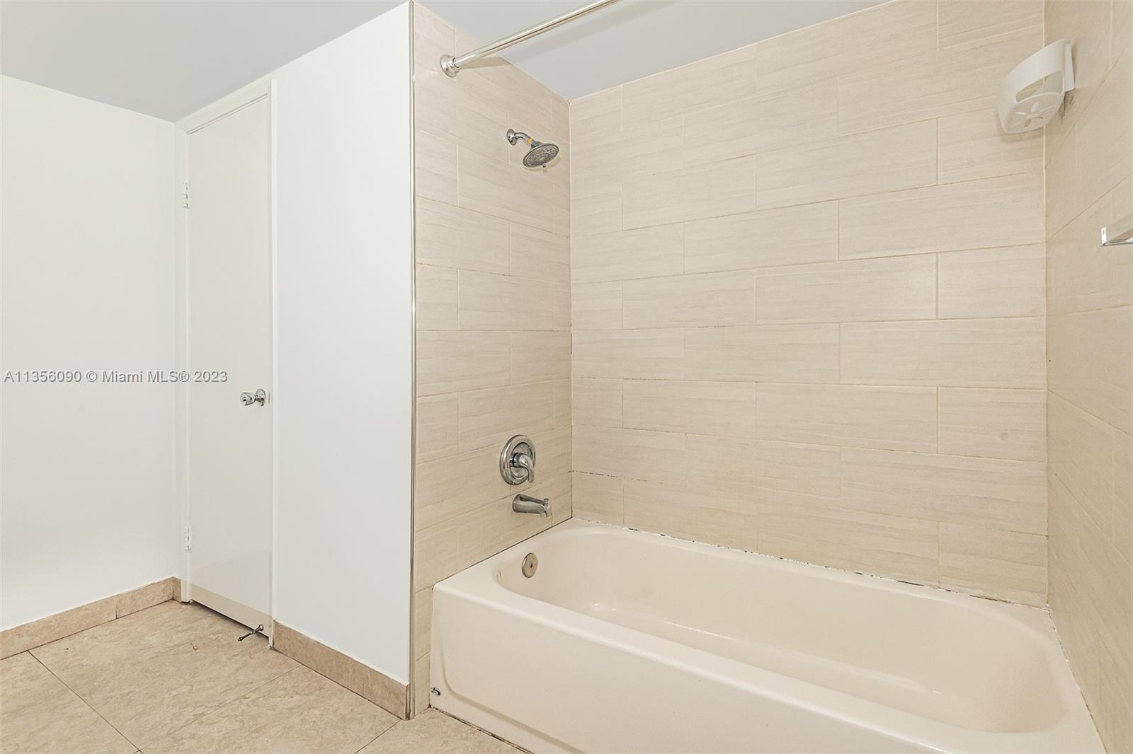 JADE WINDS GROUP ALLAMAND - Residential