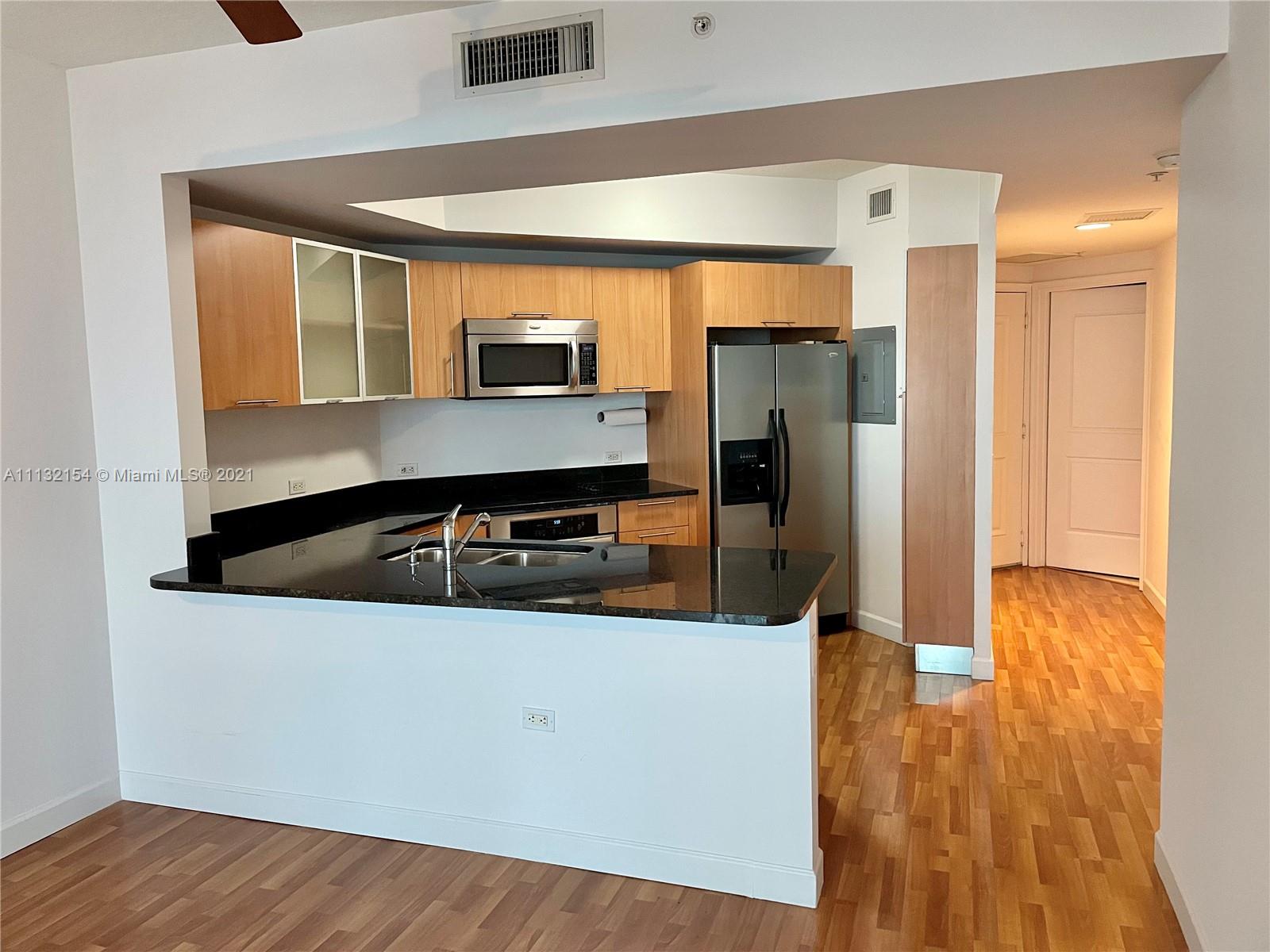 PLATINUM CONDO - Residential