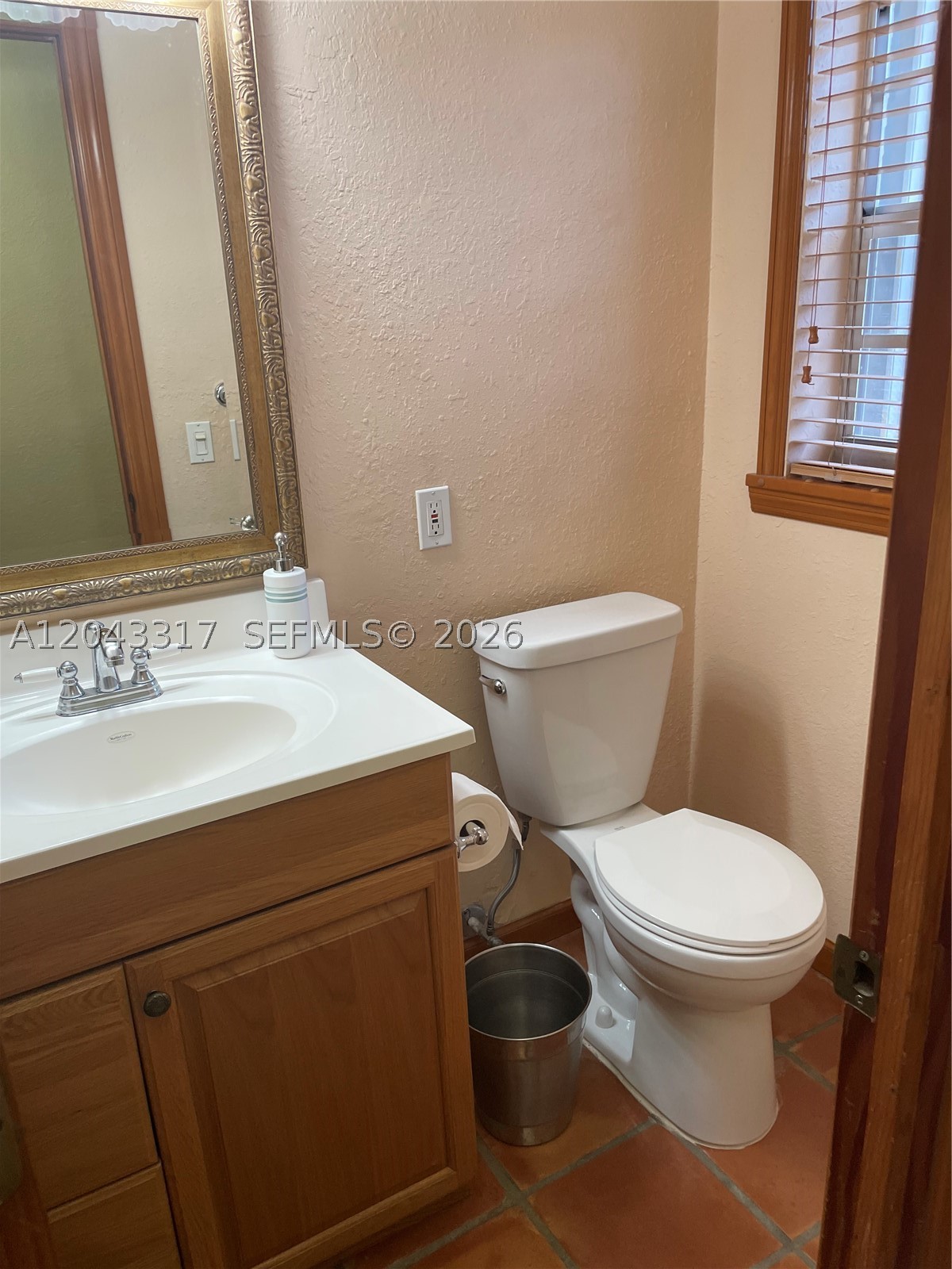 VILLAS OF PINECREST CONDO - Residential