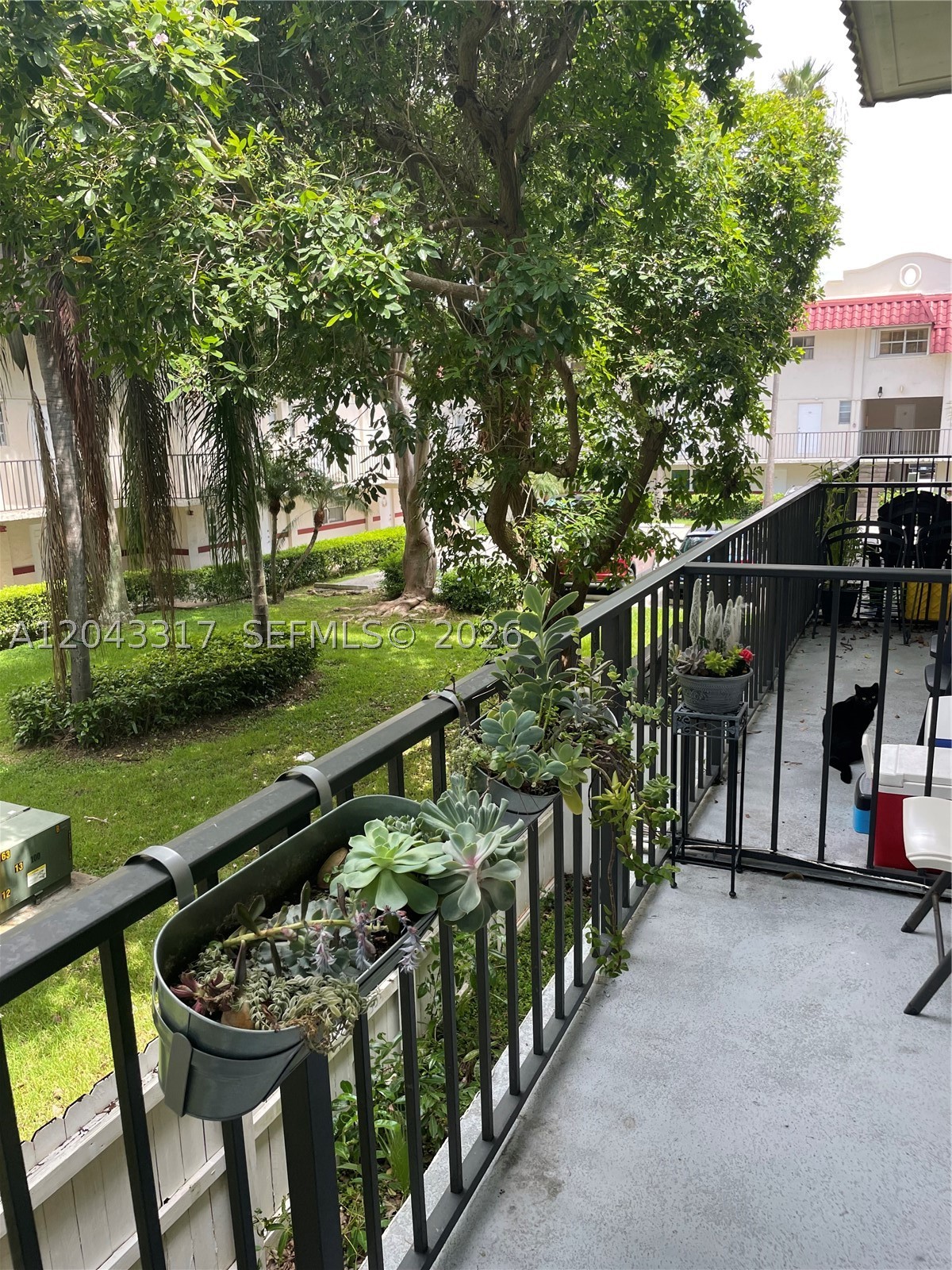 VILLAS OF PINECREST CONDO - Residential