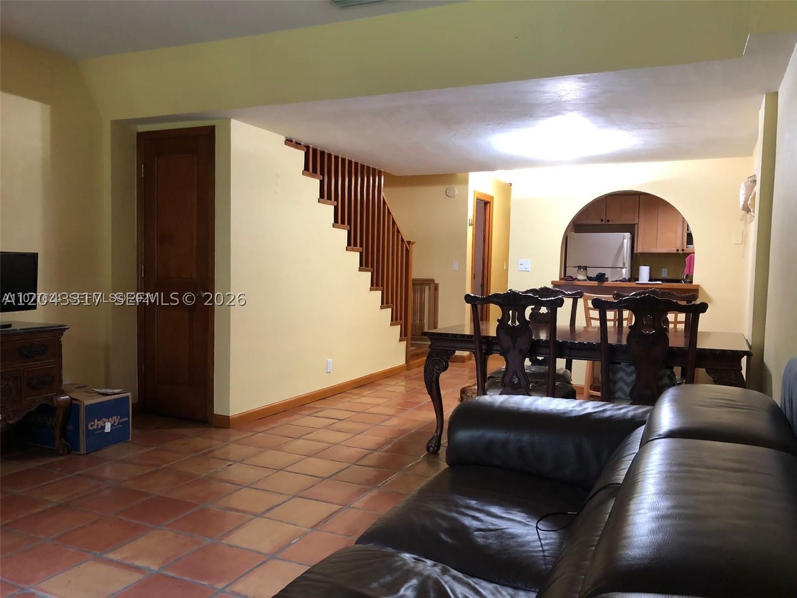 VILLAS OF PINECREST CONDO - Residential