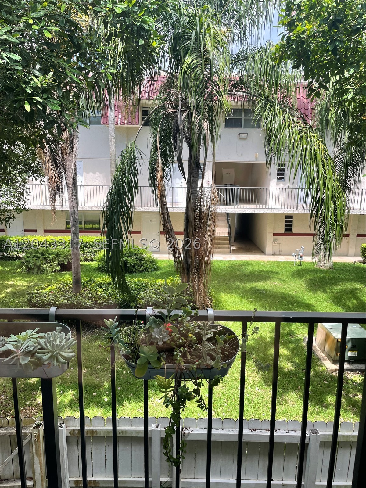 VILLAS OF PINECREST CONDO - Residential