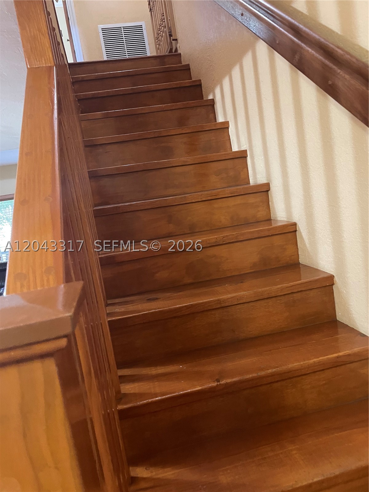 VILLAS OF PINECREST CONDO - Residential