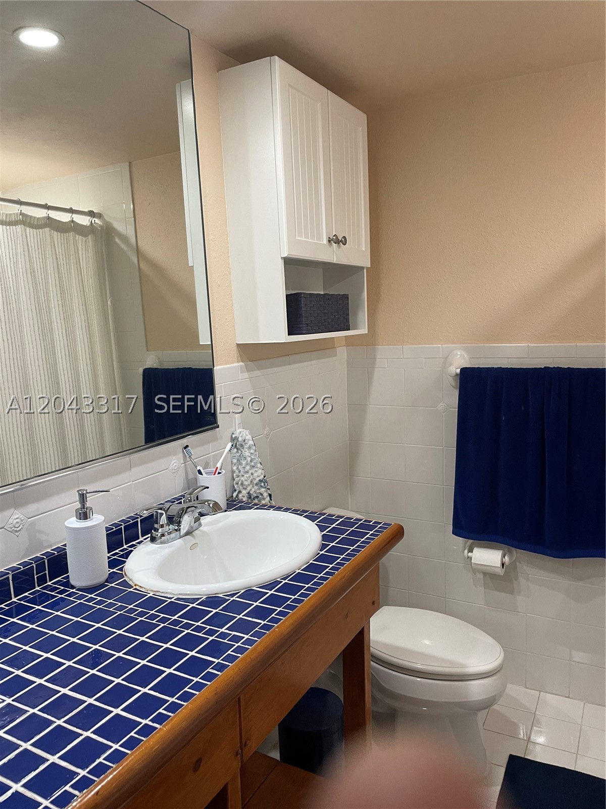 VILLAS OF PINECREST CONDO - Residential