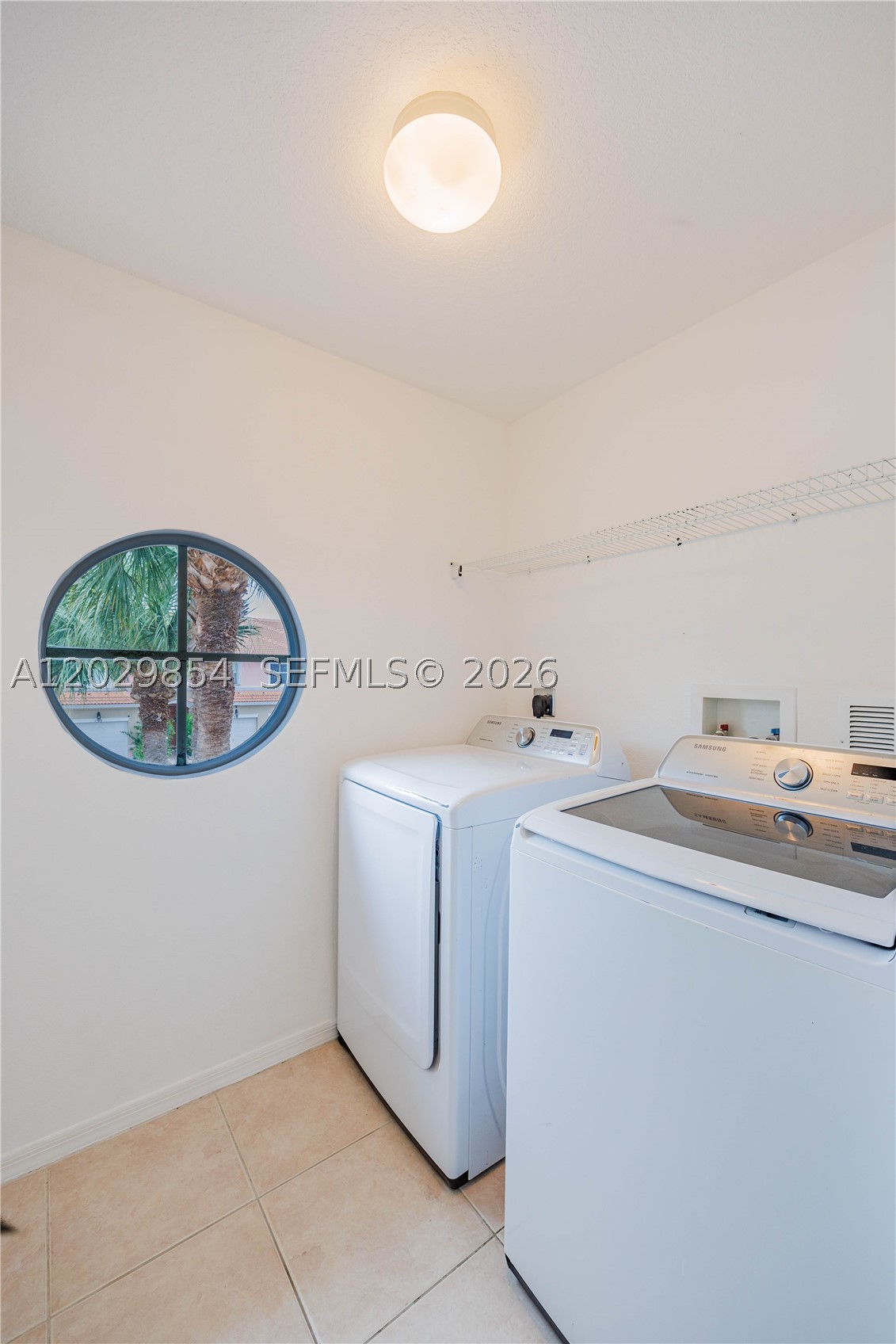 SEMINOLE PALMS - Residential