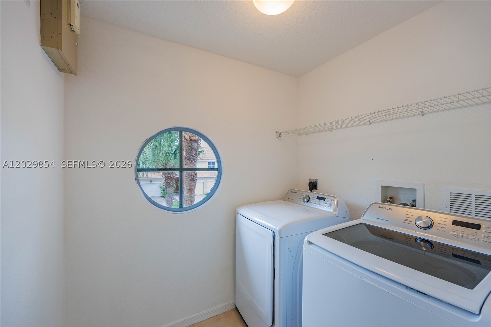 SEMINOLE PALMS - Residential