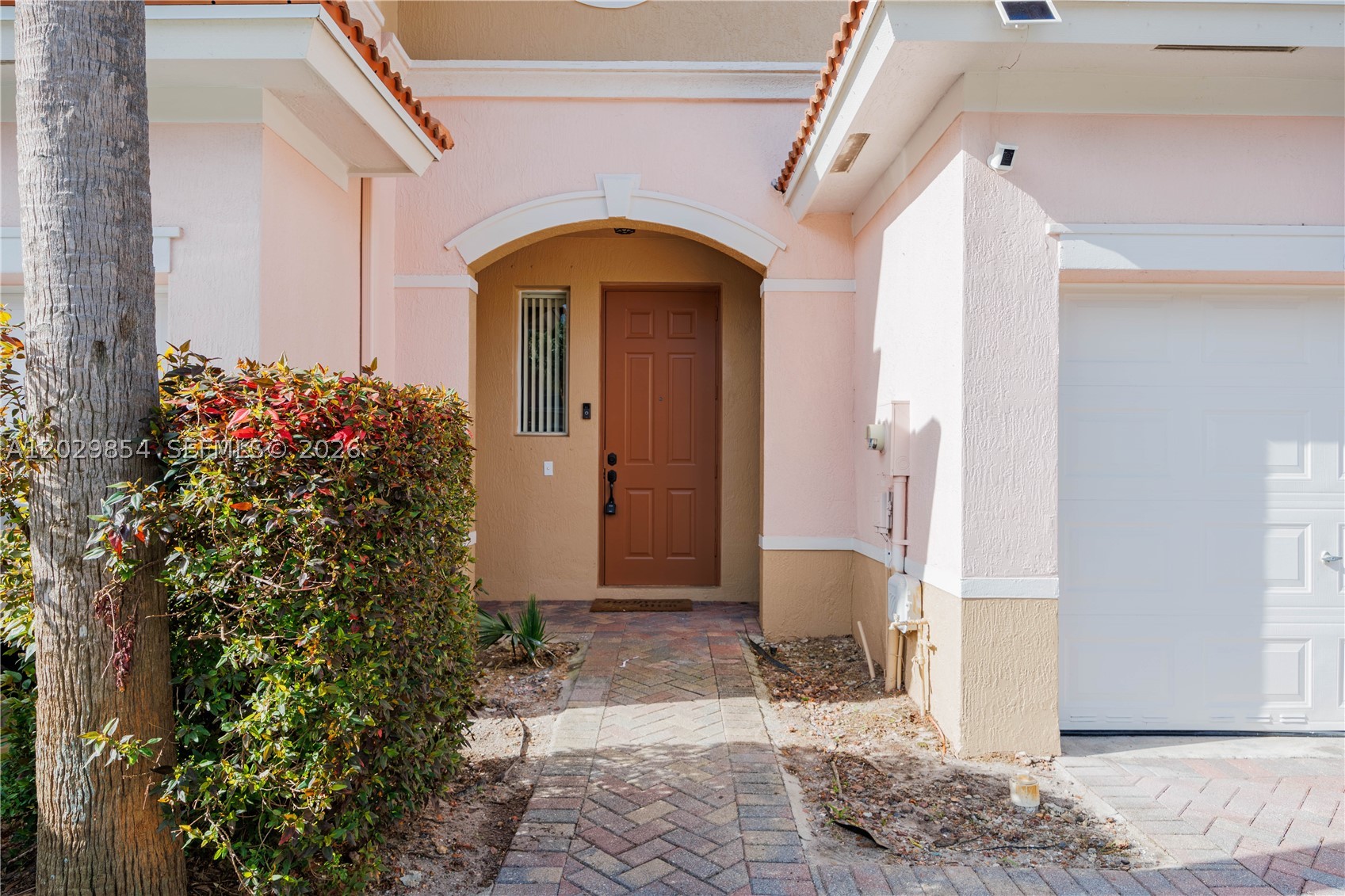 SEMINOLE PALMS - Residential