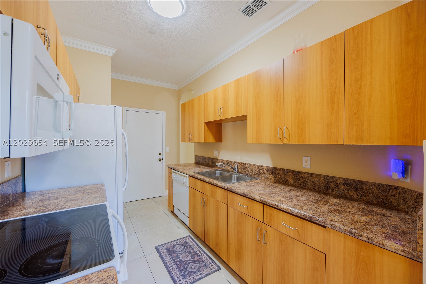 SEMINOLE PALMS - Residential