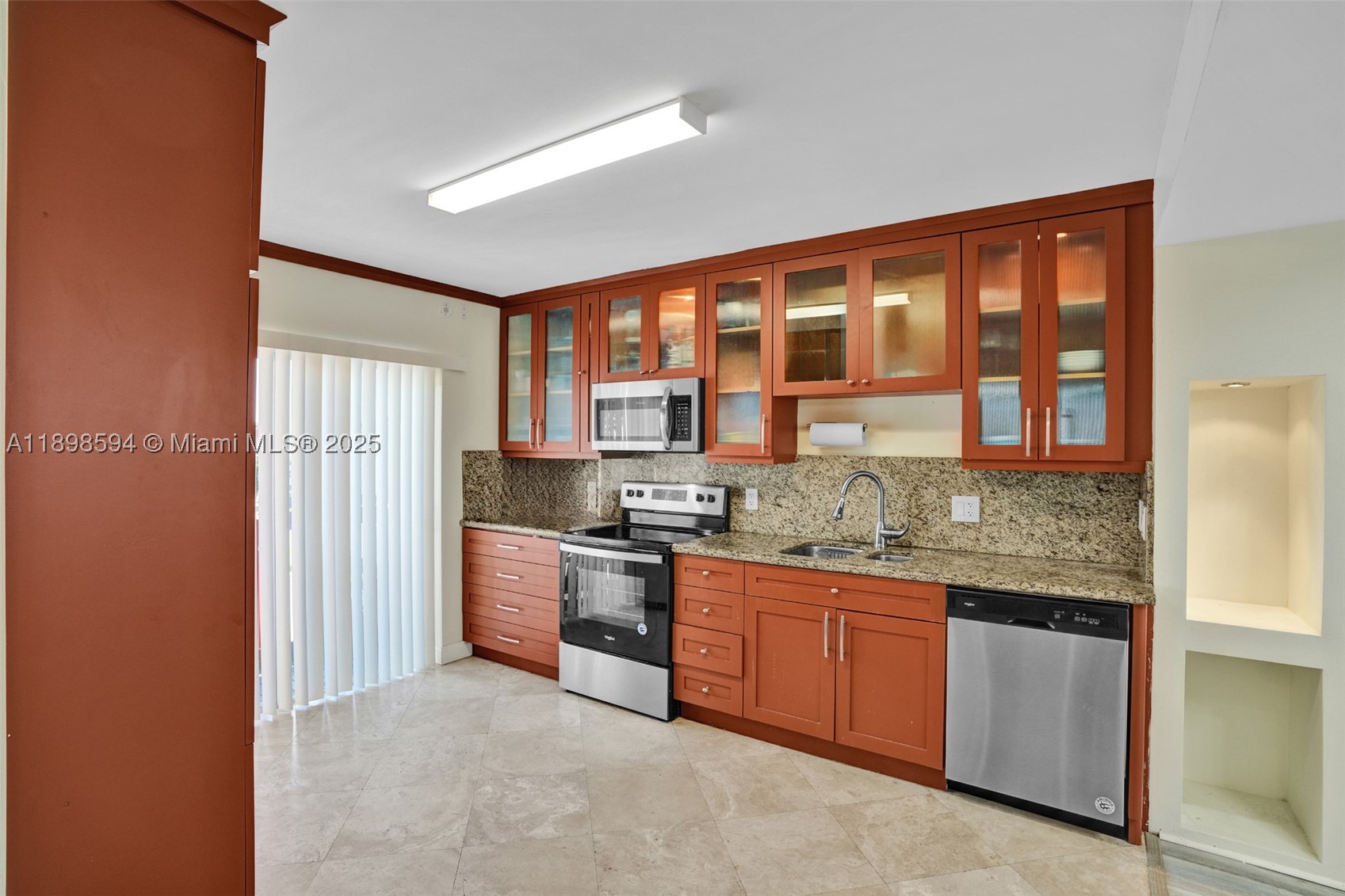 MANGO HILL CONDO NO 2 - Residential