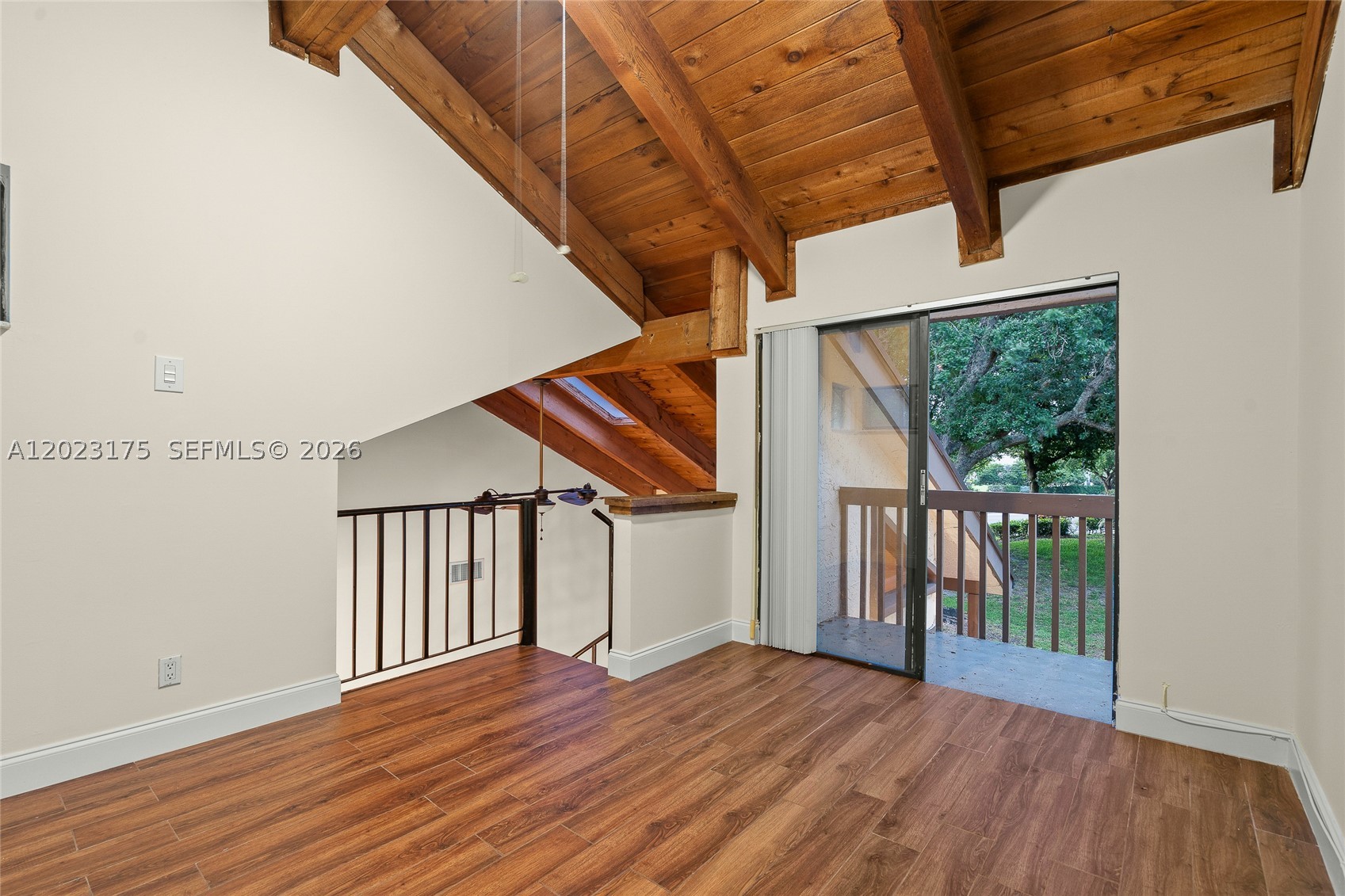 CEDAR LANDING AT JACARANDA - Residential