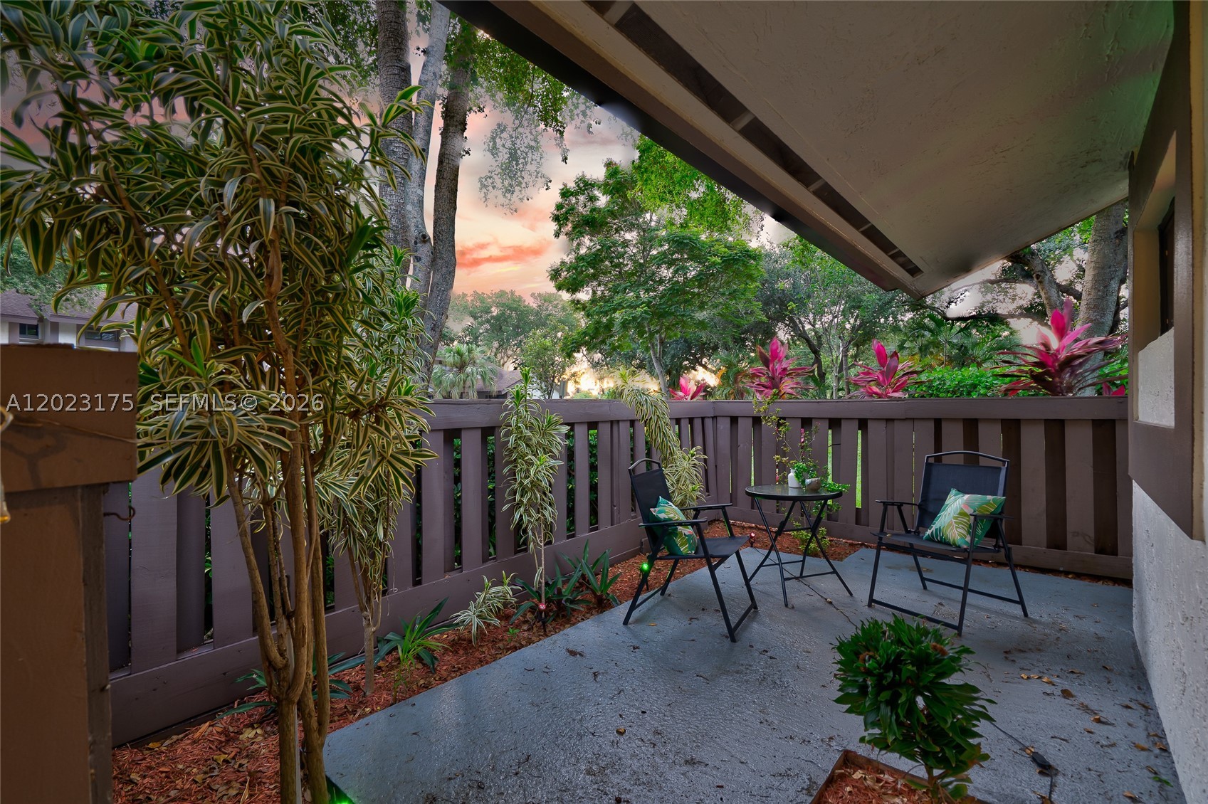 CEDAR LANDING AT JACARANDA - Residential
