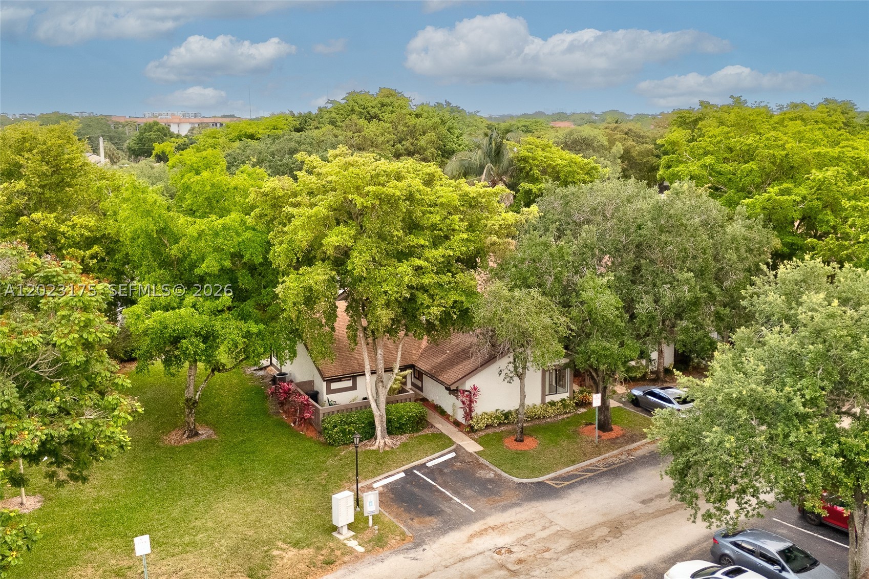 CEDAR LANDING AT JACARANDA - Residential