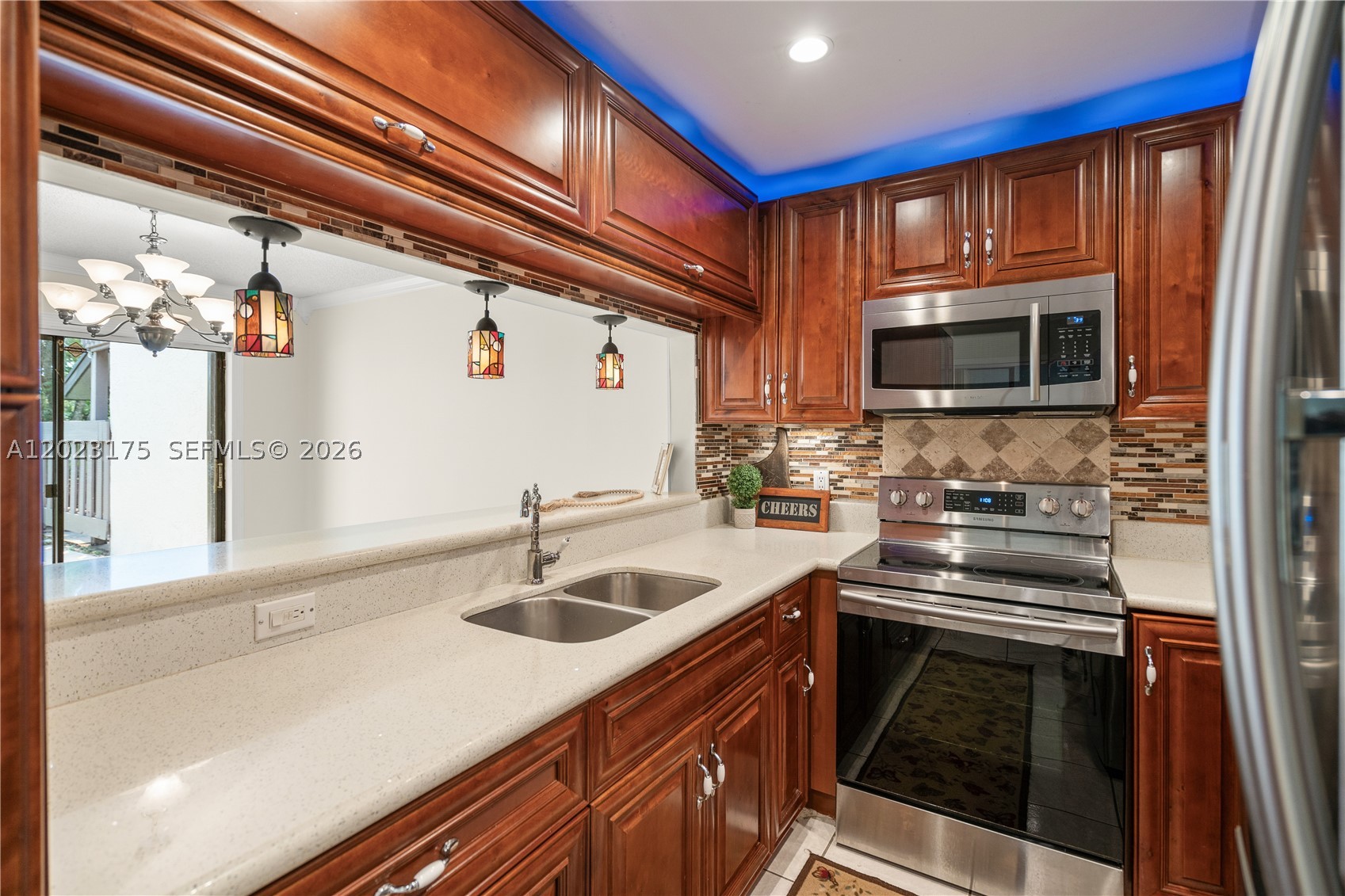 CEDAR LANDING AT JACARANDA - Residential