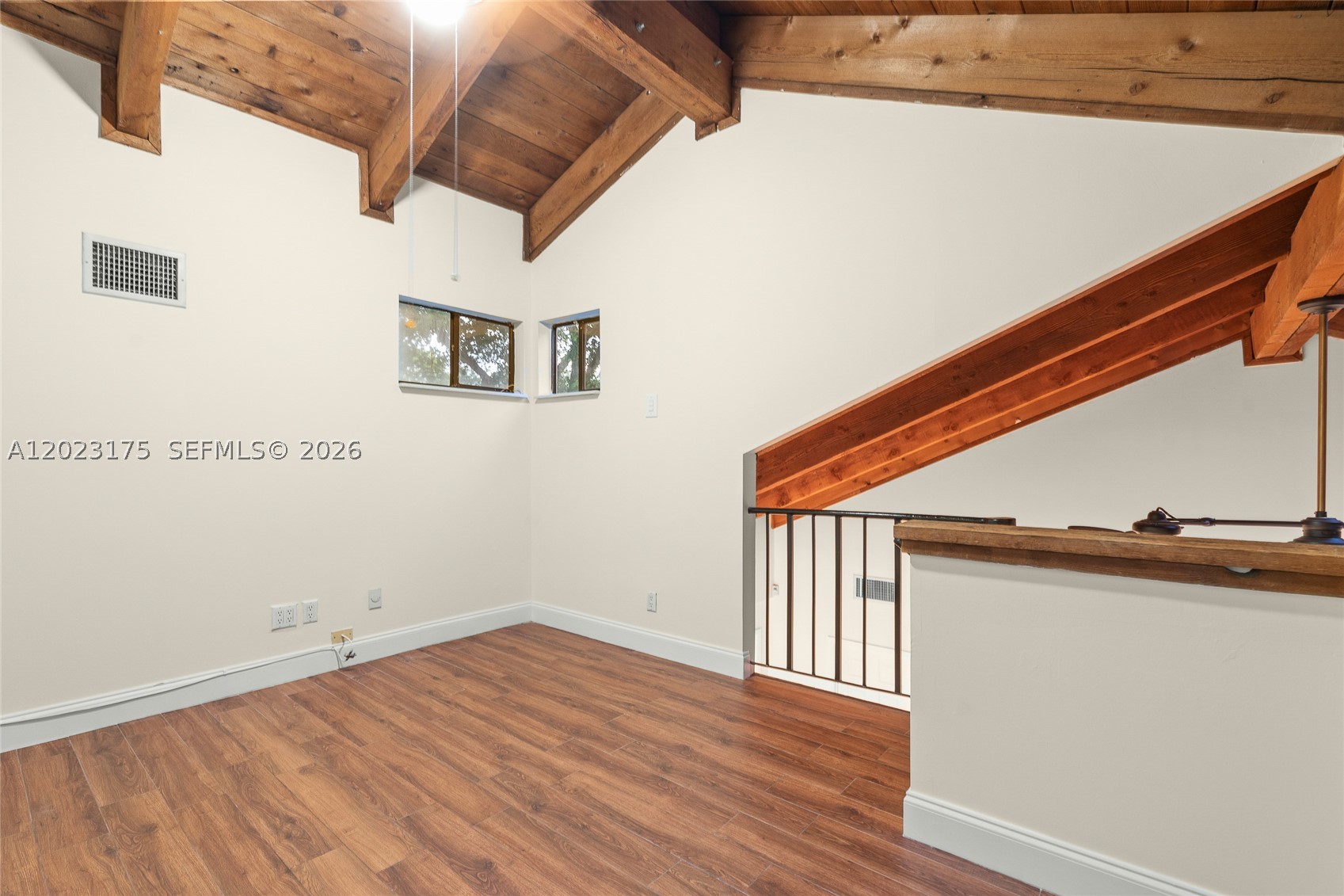 CEDAR LANDING AT JACARANDA - Residential