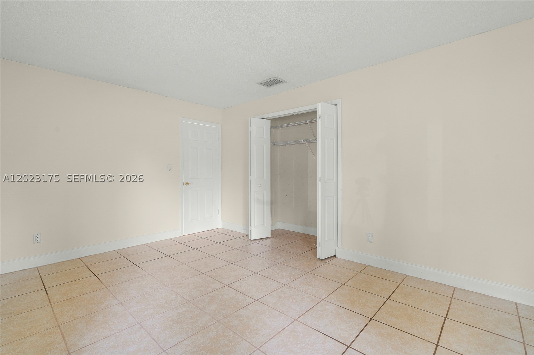 CEDAR LANDING AT JACARANDA - Residential