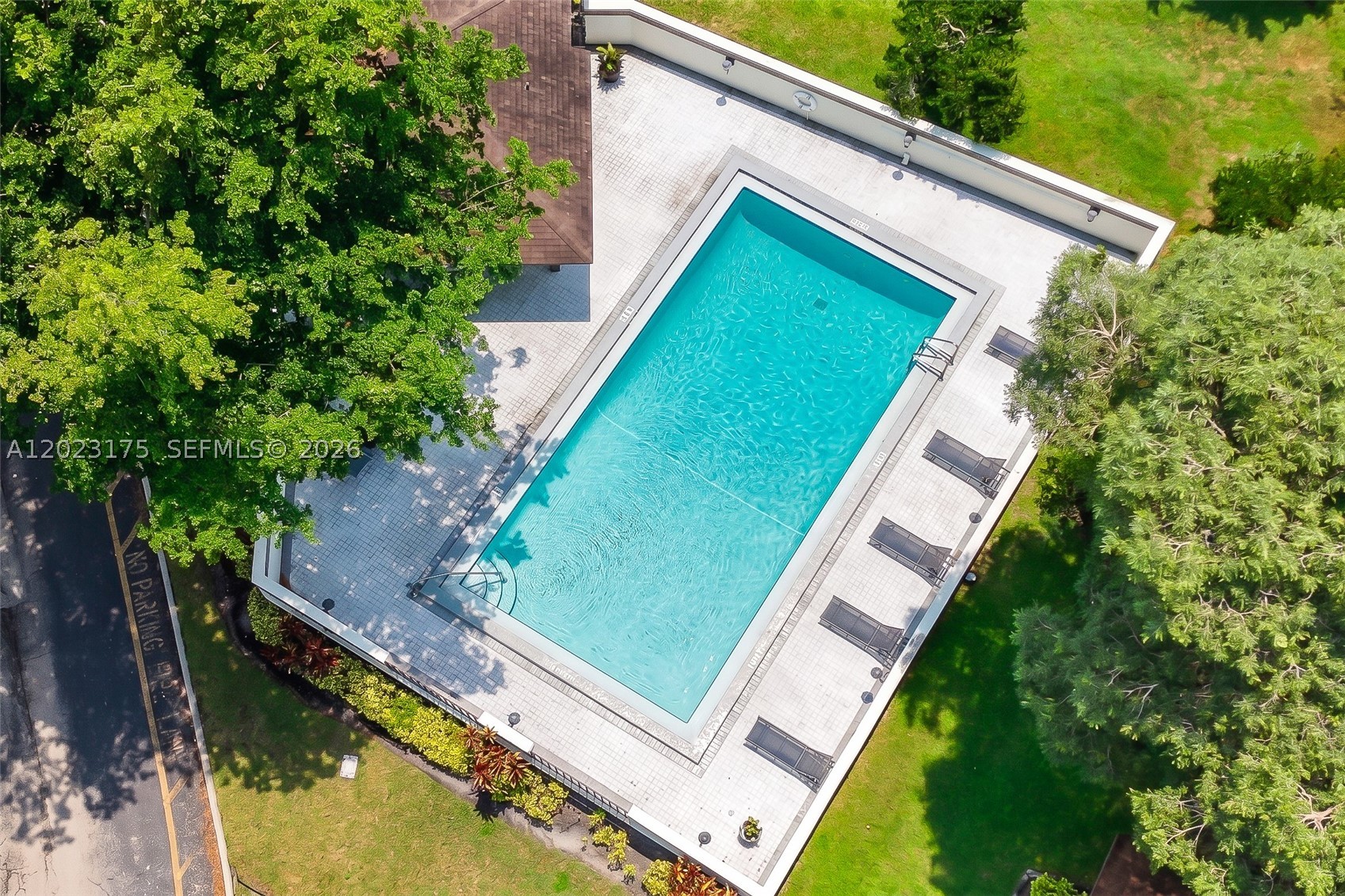 CEDAR LANDING AT JACARANDA - Residential