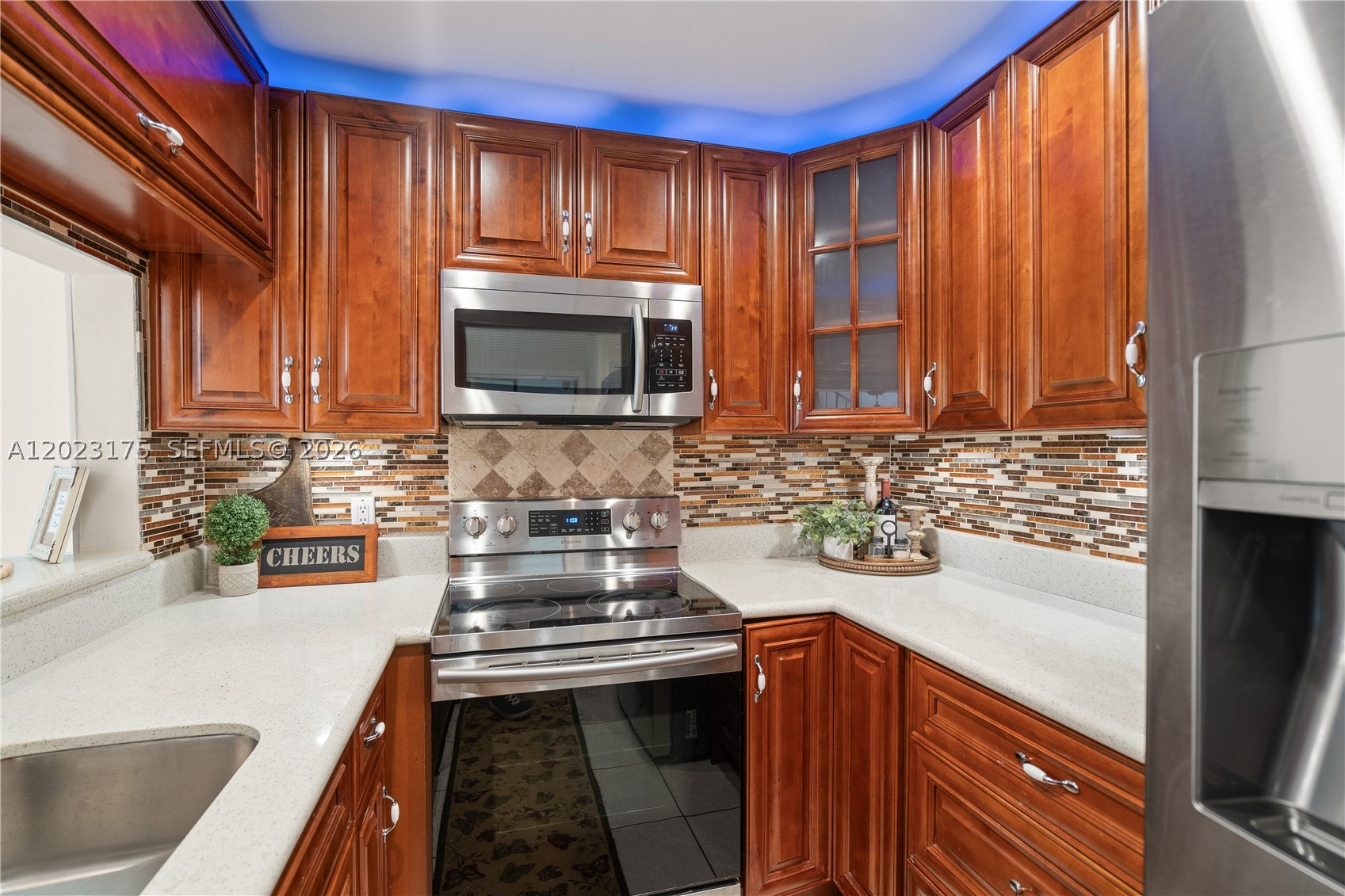 CEDAR LANDING AT JACARANDA - Residential