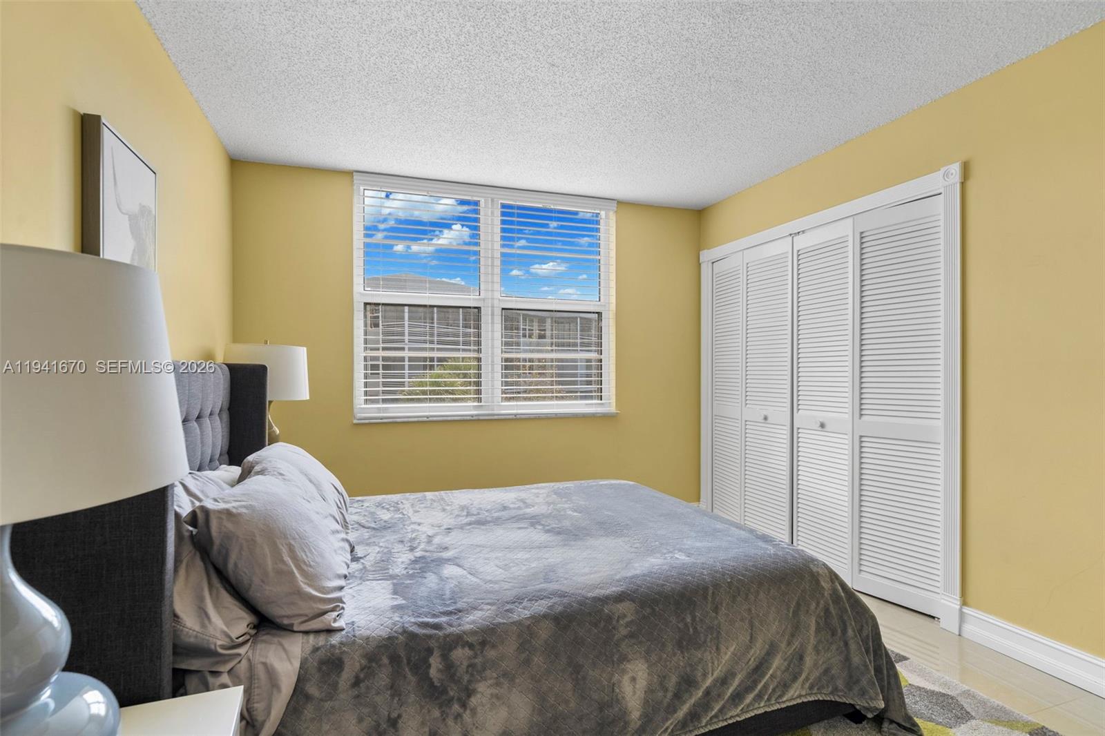 NO 102 PALM-AIRE COUNTRY - Residential
