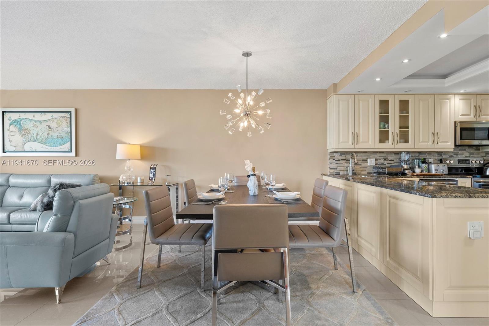 NO 102 PALM-AIRE COUNTRY - Residential