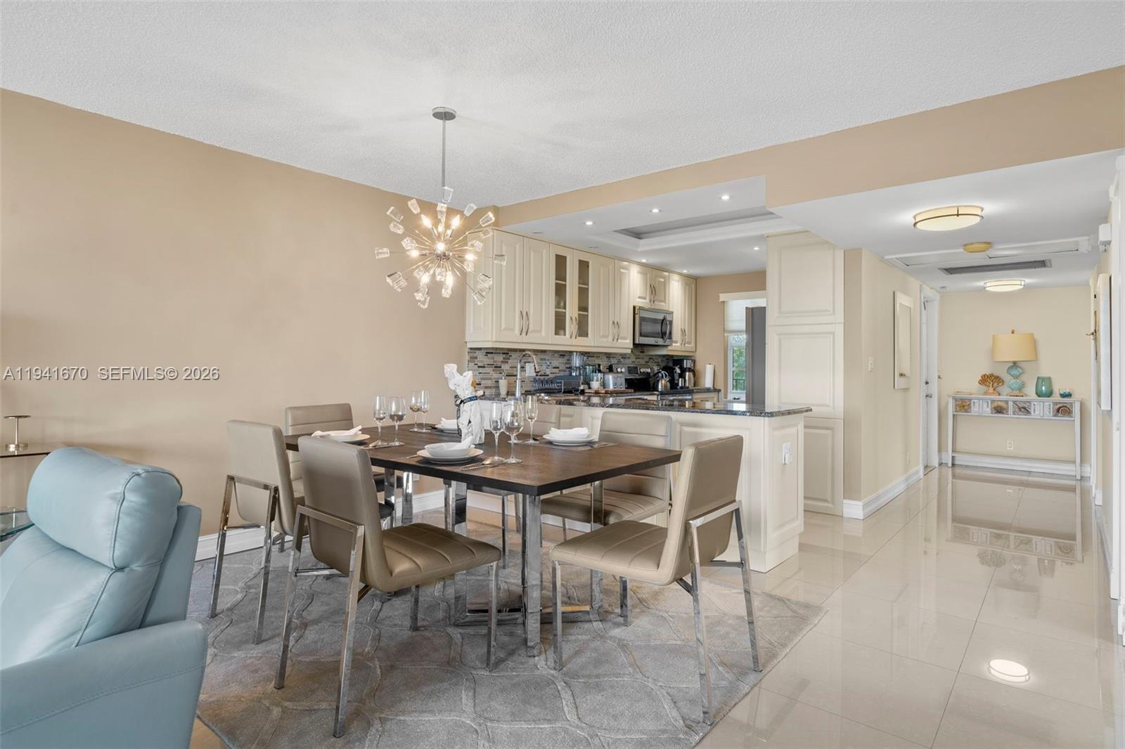 NO 102 PALM-AIRE COUNTRY - Residential