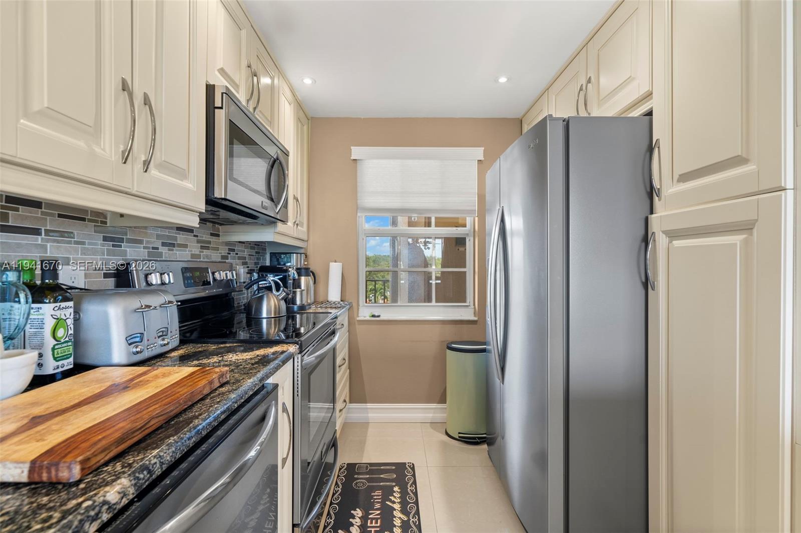 NO 102 PALM-AIRE COUNTRY - Residential