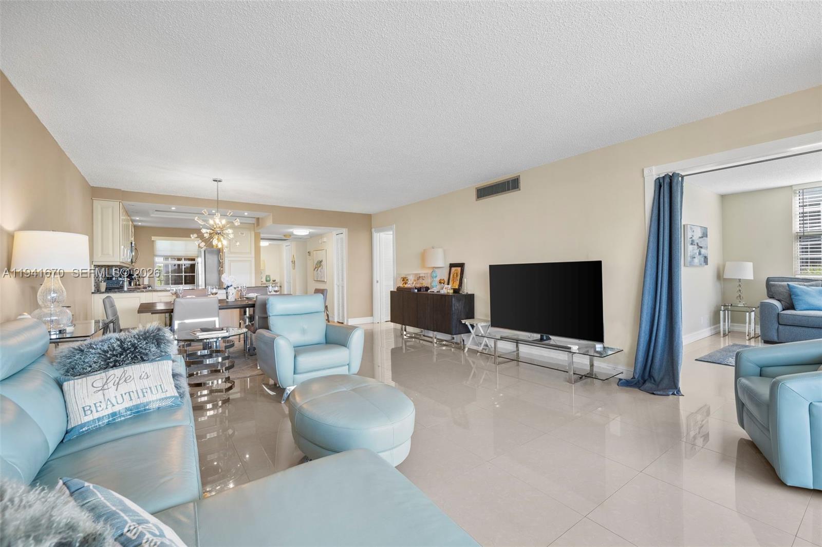 NO 102 PALM-AIRE COUNTRY - Residential