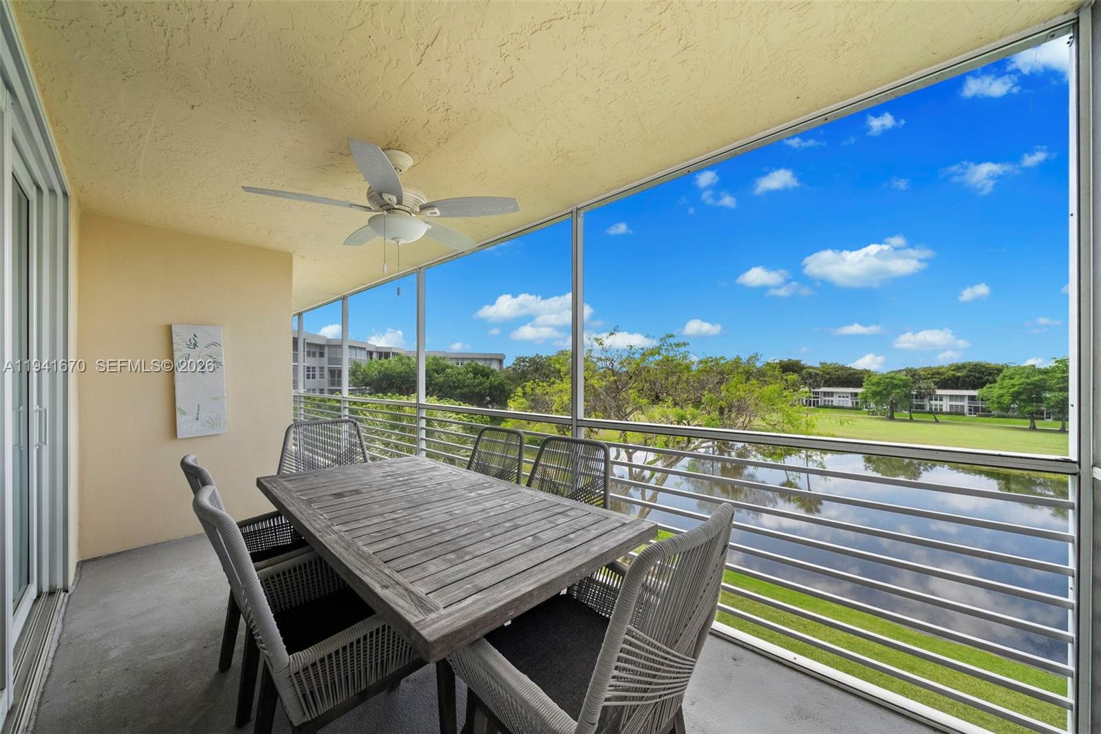 NO 102 PALM-AIRE COUNTRY - Residential