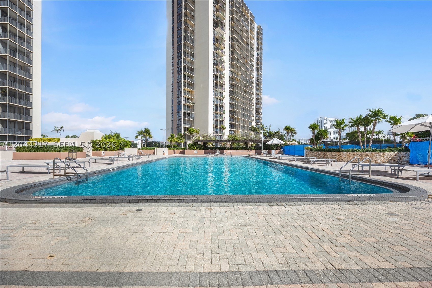 CORONADO CONDO- TOWER II - Residential